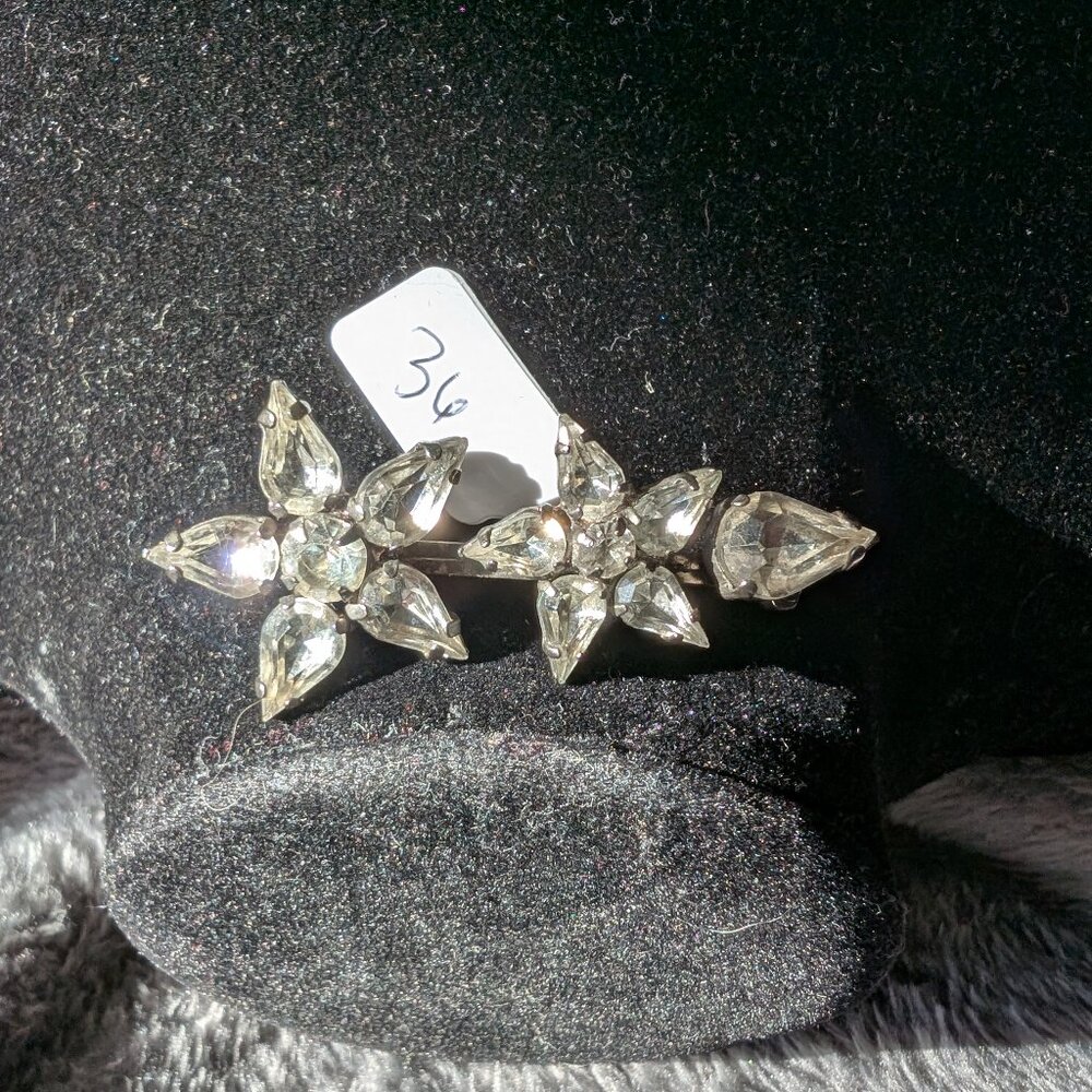 Vintage Rhinestone flowers brooch #37